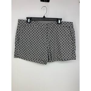 5/$16 Joe Fresh Plus Size 14 White Black Geometric Print Chino Casual Shorts